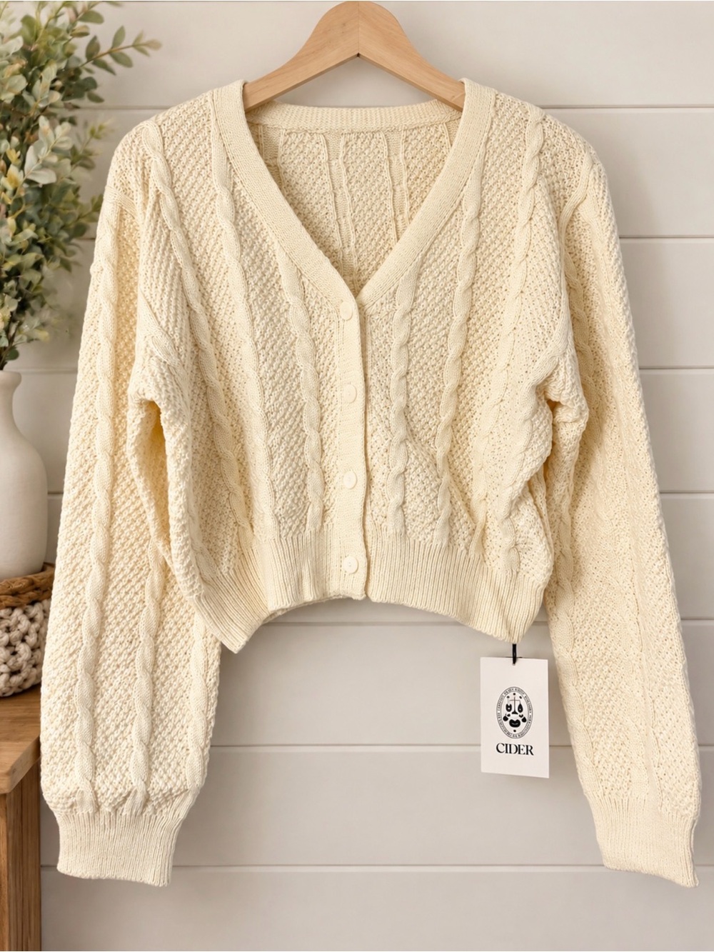 Cider Ivory Cable-Knit V-Neck Cropped Cardigan